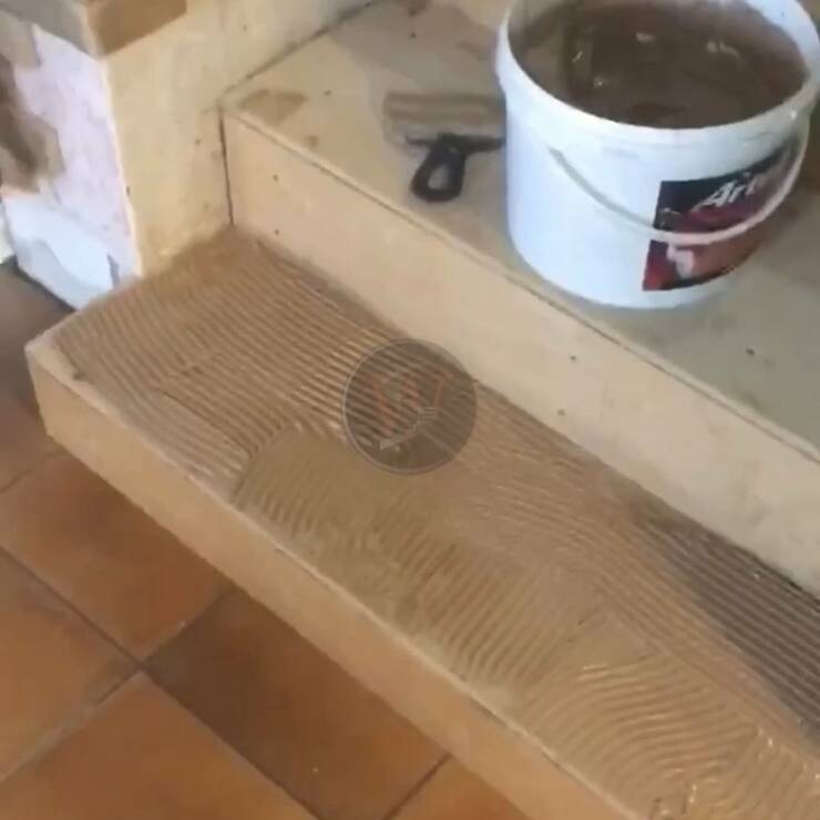 Как монтируем ступени мы